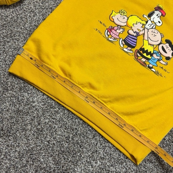 Peanuts Yellow Graphic Women's Sweatshirt - Picture 6 of 7